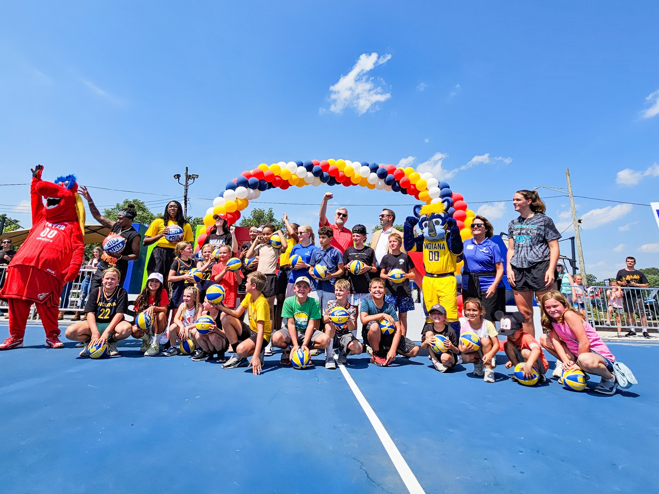 The Indiana State Fair and Pacers Sports & Entertainment dedicated a new basketball court – WBIW